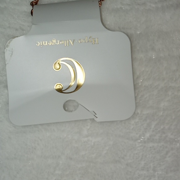 NWT Charming Charlie Crochet Brown Medallion Necklace - Picture 3 of 6